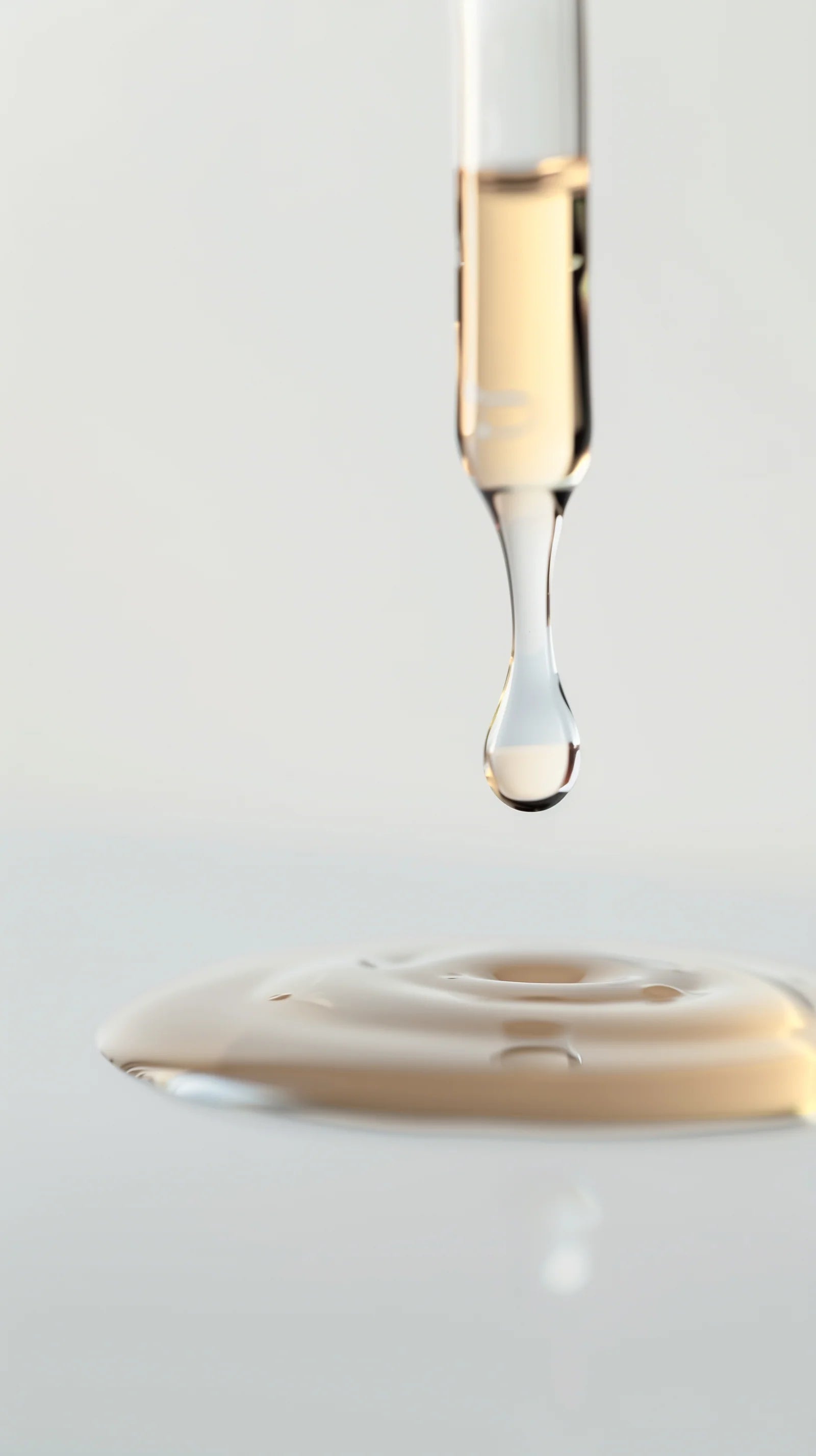 SERUM DE VITAMINA C 15% HCLINICS MED+ 1 ENVASE 15 ML