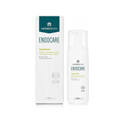 Limpiador facial en espuma Endocare Aquafoam para eliminar impurezas y maquillaje en piel sensible, mixta o grasa.