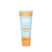 Isdin Gel Cream SPF 50+ fotoprotector corporal de rápida absorción para piel húmeda, formato de 250ml