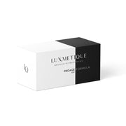 Caja de 15 viales de 30 ml de Luxmetique Fórmula Proage, tratamiento antiedad bebible con colágeno y ácido hialurónico para la firmeza de la piel.