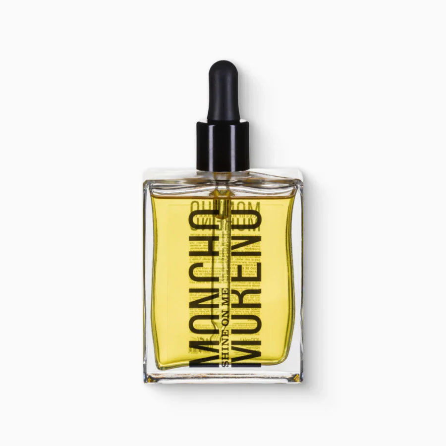 Frasco de 50 ml de Moncho Moreno Shine On Me, aceite seco capilar con aceites de argán y camelia para un acabado brillante y sedoso.