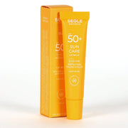 Bálsamo labial Segle Caipi Sun con protección SPF 50+, péptidos antiarrugas y efecto volumen con acabado gloss.