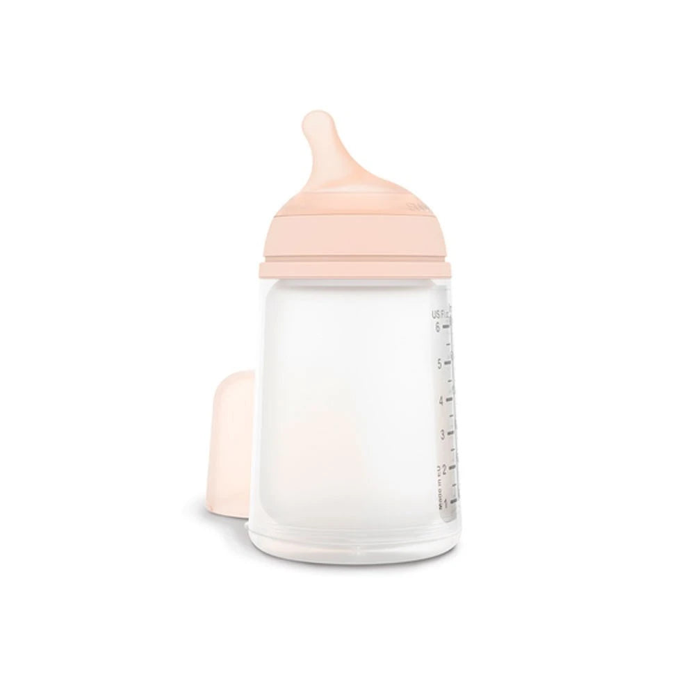 Biberón anticólico Suavinex Zero Zero de 180 ml con tetina de flujo adaptable que imita el pecho materno para lactancia mixta.
